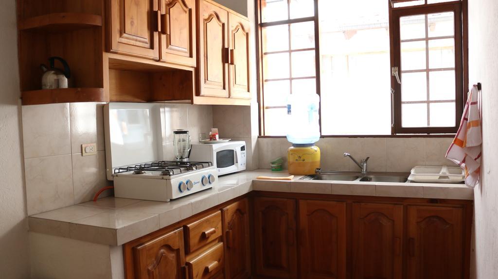 Apartamentos Los Quipus Quito Oda fotoğraf