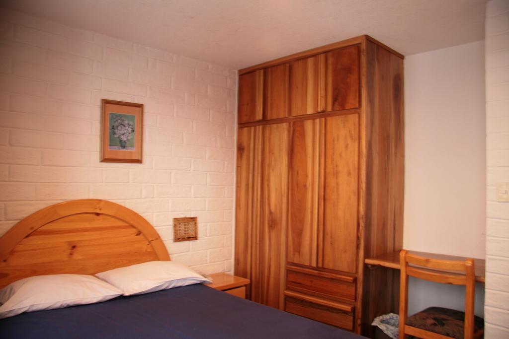 Apartamentos Los Quipus Quito Oda fotoğraf