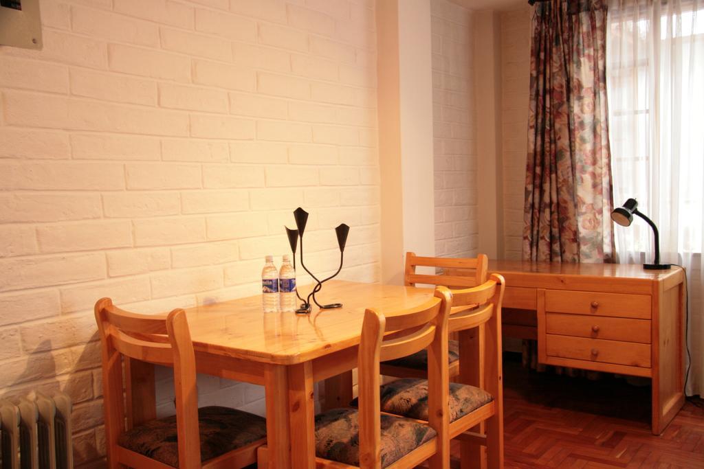 Apartamentos Los Quipus Quito Oda fotoğraf