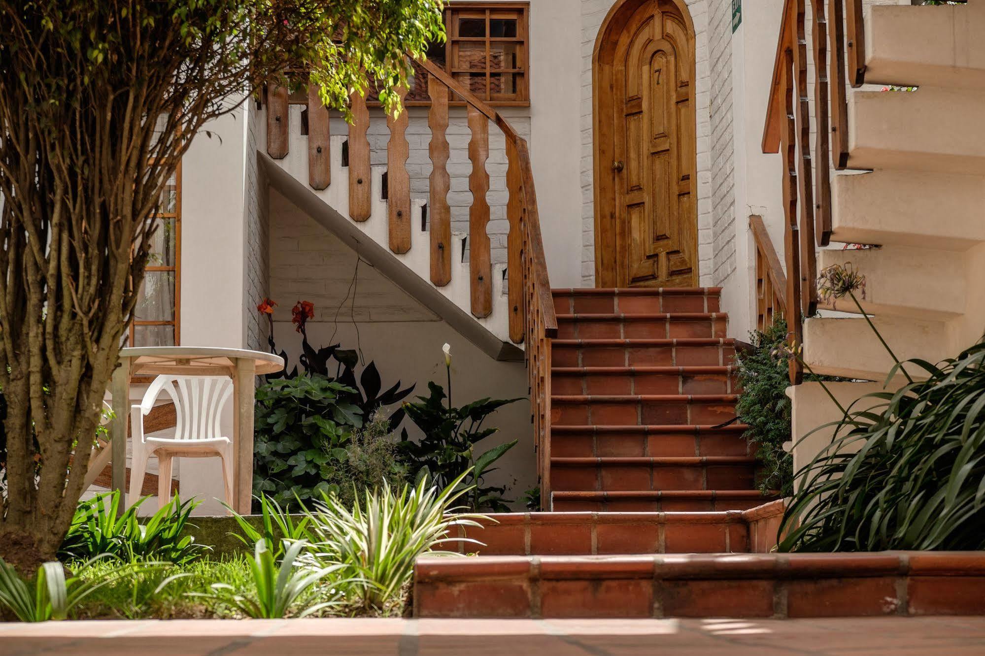 Apartamentos Los Quipus Quito Dış mekan fotoğraf